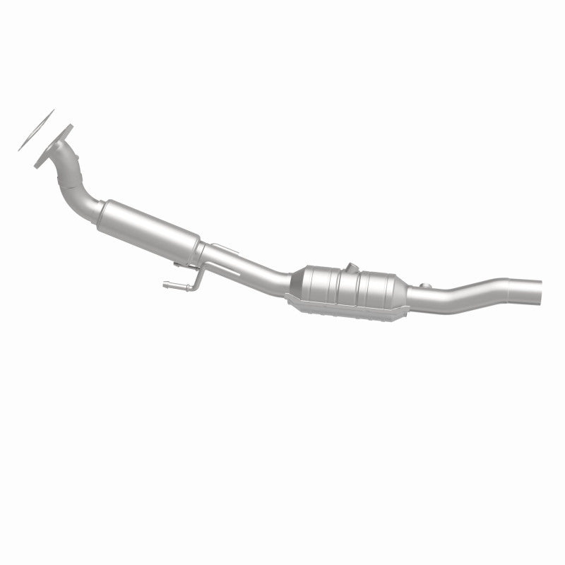 MagnaFlow OEM-Grade Direct-Fit Catalytic Converter - Volkswagen Jetta 2004-2005 2.0L, 360 degree view