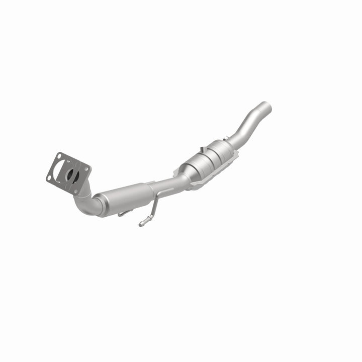 MagnaFlow OEM-Grade Direct-Fit Catalytic Converter - Volkswagen Jetta 2004-2005 2.0L, 360 degree view