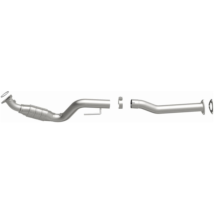 MagnaFlow OEM Grade Direct-Fit Catalytic Converter - Chevrolet Express / GMC Savana 4.8L 2006-2010 - Passenger Side, view 3