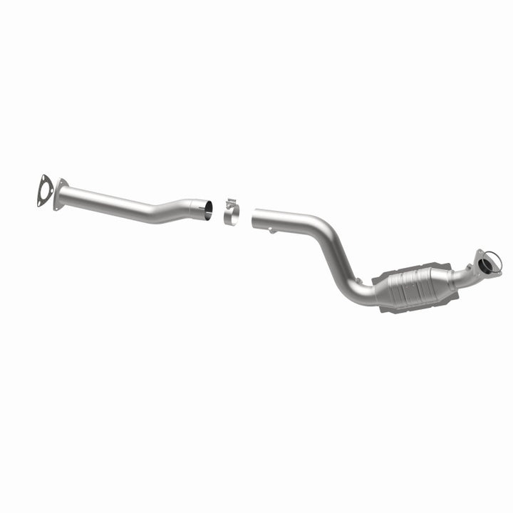 MagnaFlow OEM Grade Direct-Fit Catalytic Converter - Chevrolet Express / GMC Savana 4.8L 2006-2010 - Passenger Side, 360 degree view