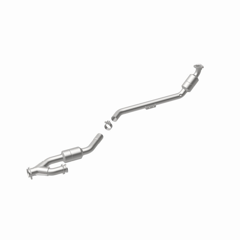MagnaFlow OEM-Grade Direct-Fit Catalytic Converter - Mercedes-Benz CLK320 2003-2005 3.2L, 360 degree view