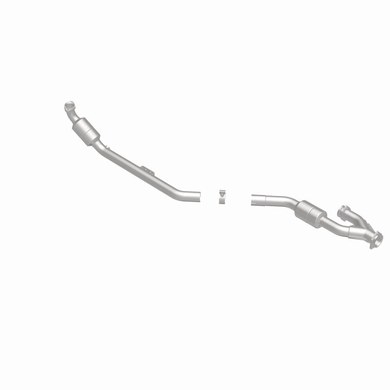 MagnaFlow OEM-Grade Direct-Fit Catalytic Converter - Mercedes-Benz CLK320 2003-2005 3.2L, 360 degree view