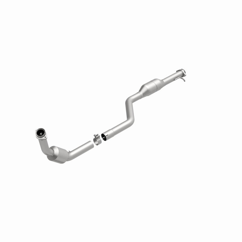 MagnaFlow OEM-Grade Direct-Fit Catalytic Converter - Mercedes-Benz SL500 1999-2002 5.0L, 360 degree view