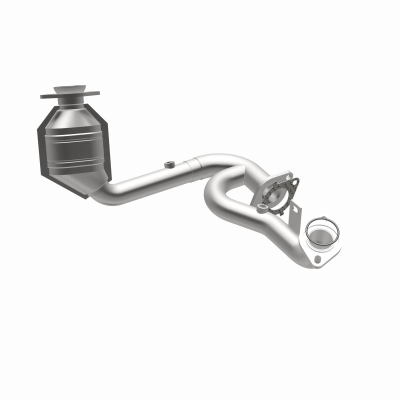 MagnaFlow OEM-Grade Direct-Fit Catalytic Converter - Ford Taurus Mercury Sable 3.0L (2000-2005), 360 degree view
