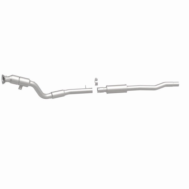MagnaFlow OEM Grade Direct-Fit Catalytic Converter - Audi A8 Quattro 4.2L 2004-2006 - Driver Side, 360 degree view