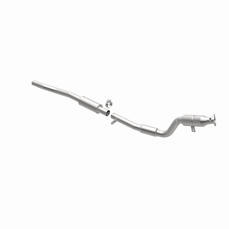 MagnaFlow OEM Grade Direct-Fit Catalytic Converter - Audi A8 Quattro 4.2L 2004-2006 - Driver Side, 360 degree view