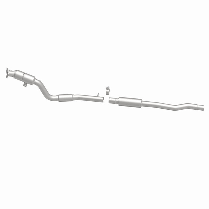 MagnaFlow OEM Grade Direct-Fit Catalytic Converter - Audi A8 Quattro 4.2L 2004-2006 - Driver Side, 360 degree view