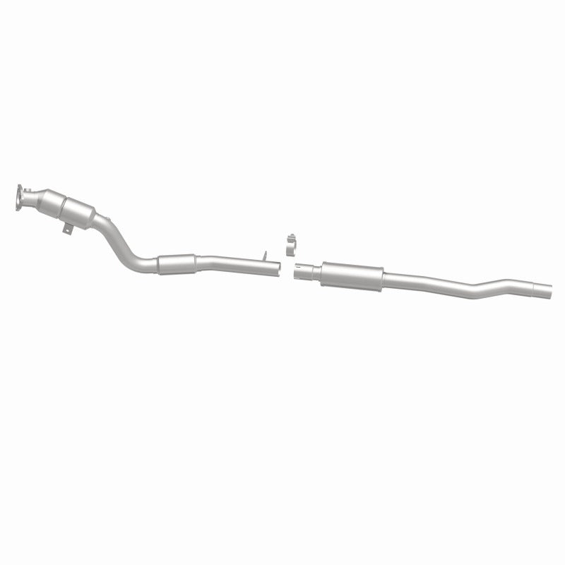 MagnaFlow OEM Grade Direct-Fit Catalytic Converter - Audi A8 Quattro 4.2L 2004-2006 - Driver Side, 360 degree view