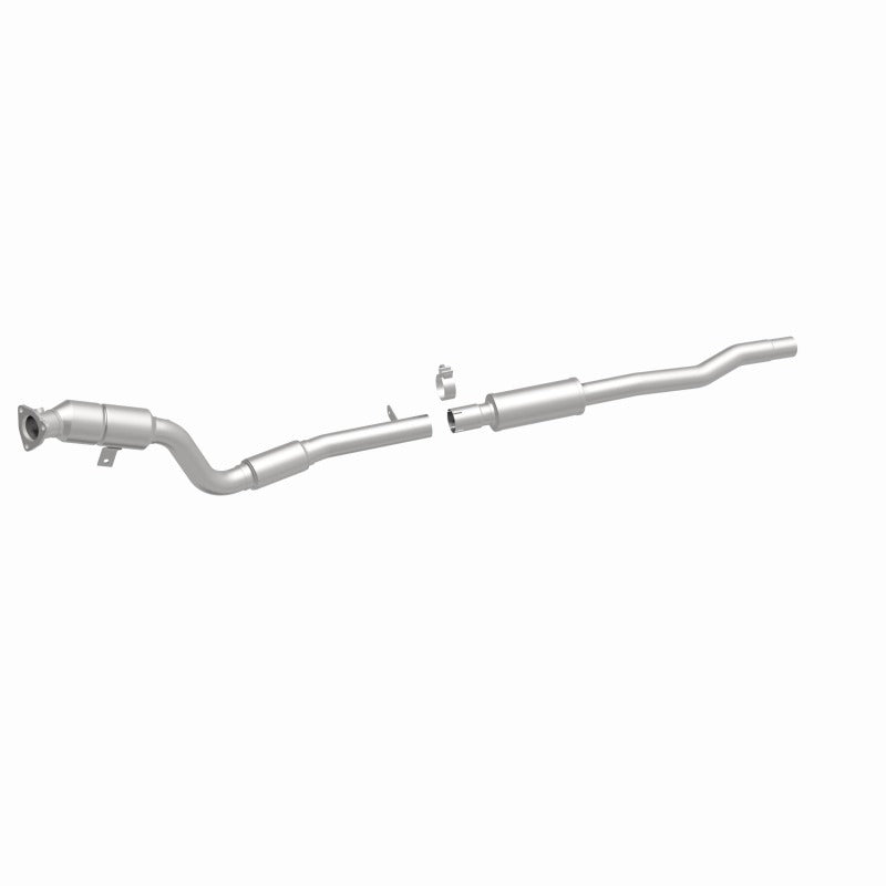 MagnaFlow OEM Grade Direct-Fit Catalytic Converter - Audi A8 Quattro 4.2L 2004-2006 - Driver Side, 360 degree view