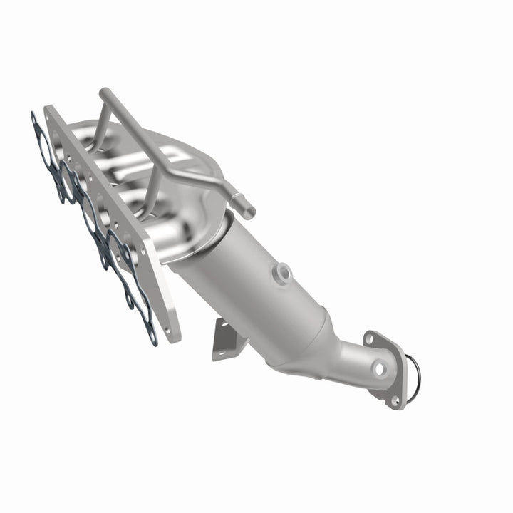 MagnaFlow OEM-Grade Direct-Fit Manifold Catalytic Converter - Ford Focus 2003-2004 2.3L, view 4