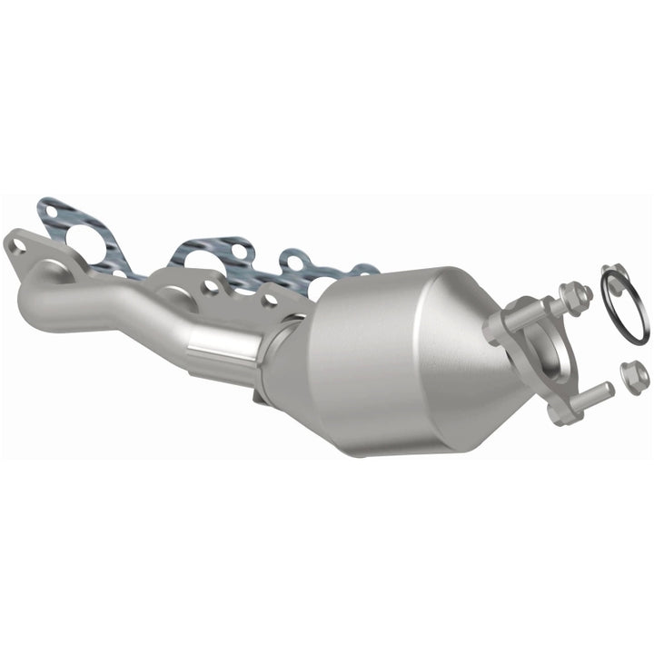 MagnaFlow OEM-Grade Direct-Fit Manifold Catalytic Converter - Nissan Frontier / Xterra 2001-2004 - Passenger Side, view 15