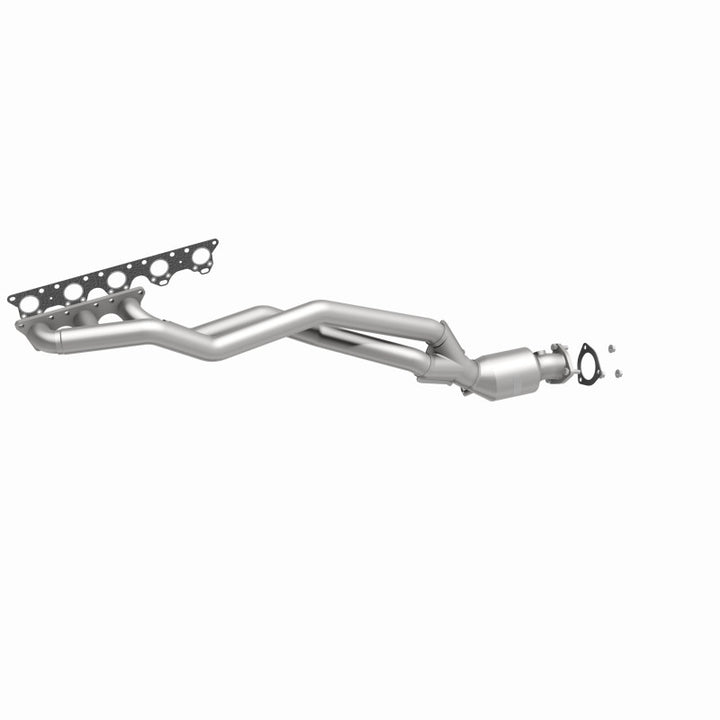 MagnaFlow OEM-Grade Direct-Fit Manifold Catalytic Converter - Audi S6 2007-2010 5.2L - Driver Front, view 4