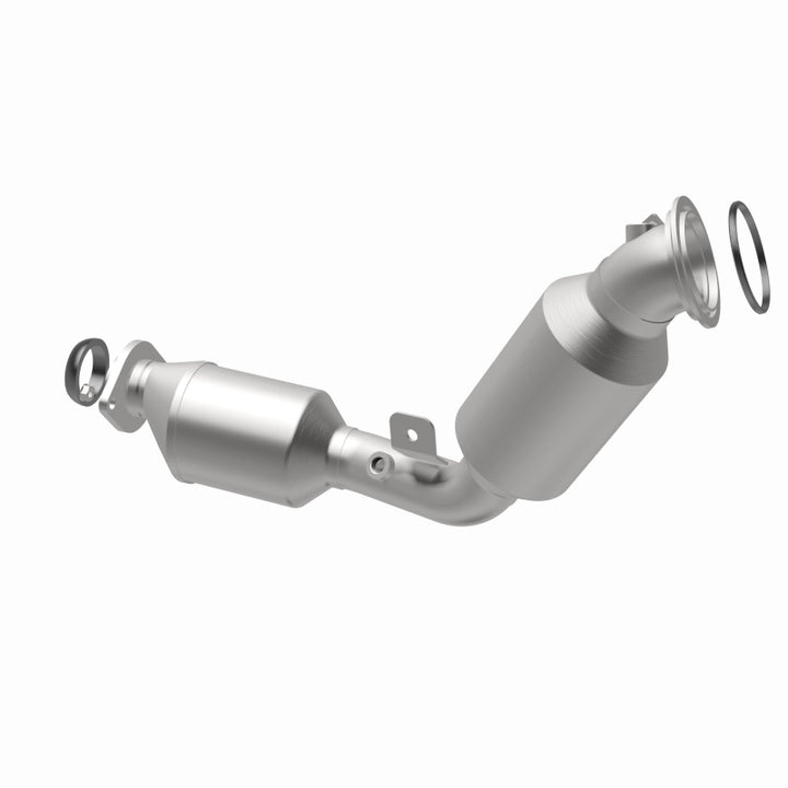 MagnaFlow OEM Grade Left Direct-Fit Catalytic Converter - Toyota Tundra / Sequoia 3.4L 2022-2025, 360 degree view