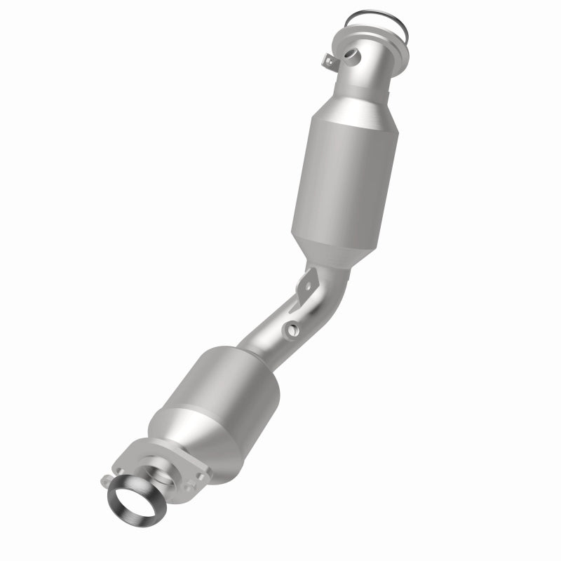 MagnaFlow OEM Grade Left Direct-Fit Catalytic Converter - Toyota Tundra / Sequoia 3.4L 2022-2025, 360 degree view