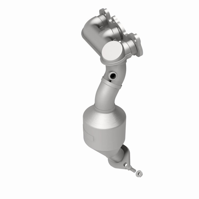 MagnaFlow OEM Grade Left Manifold Catalytic Converter - Toyota Highlander / Sienna 3.3L 2004-2010 - 51540, 360 degree view