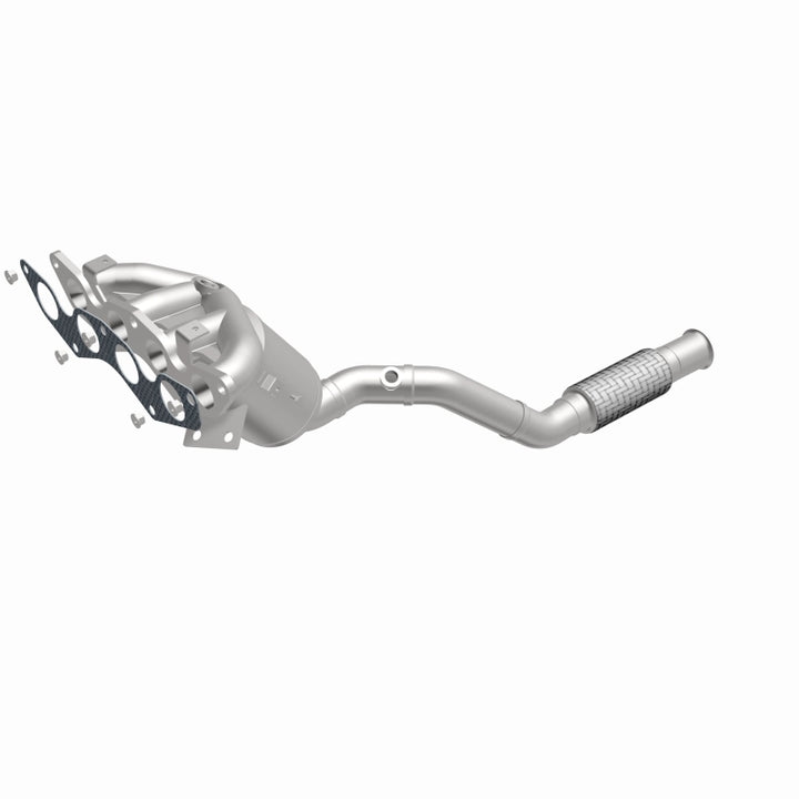 MagnaFlow OEM Grade Manifold Catalytic Converter - Ford EcoSport 2018-2022, 360 degree view