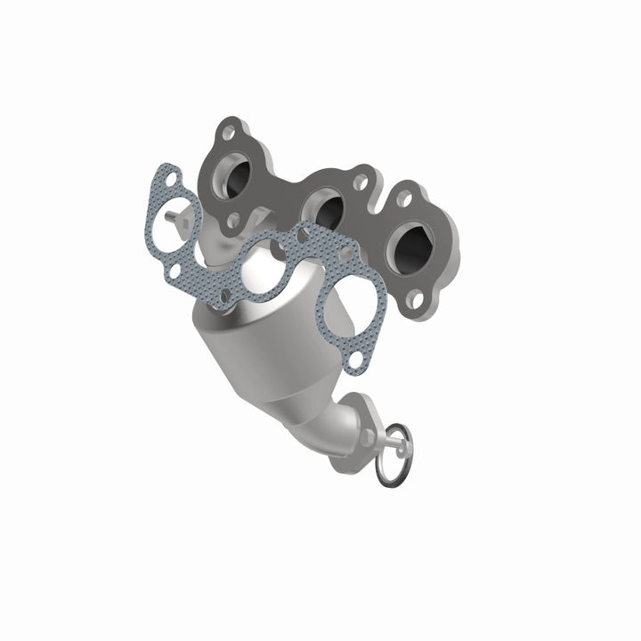 MagnaFlow OEM Grade Manifold Catalytic Converter - Toyota Highlander / Sienna 3.3L 2004-2007, 360 degree view