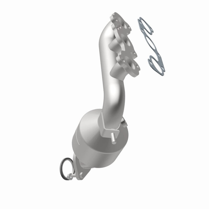 MagnaFlow OEM Grade Manifold Catalytic Converter - Toyota Highlander / Sienna 3.3L 2004-2007, 360 degree view