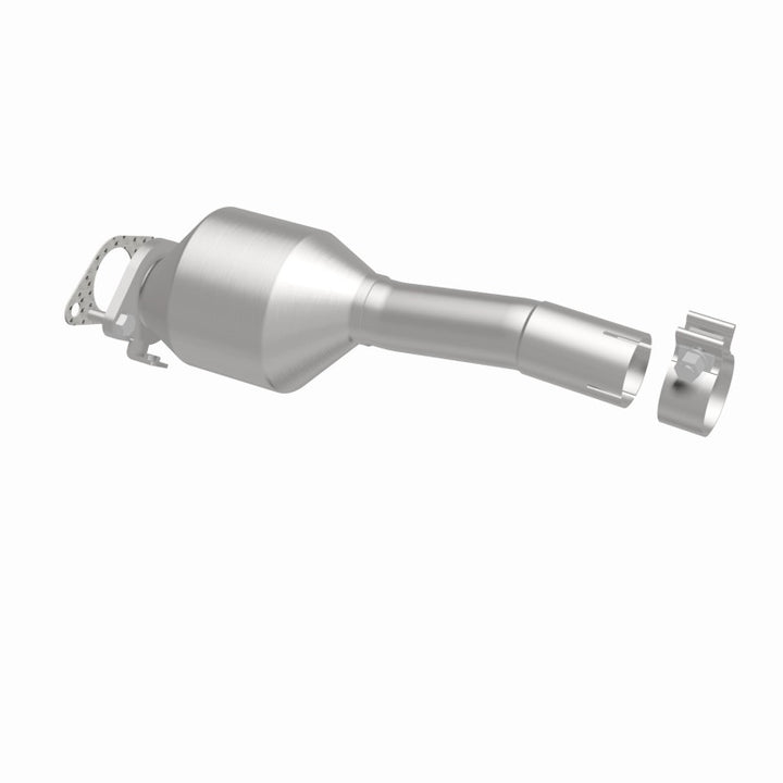 MagnaFlow OEM Grade Rear Catalytic Converter - Ford Transit Connect 2.0L 2010-2013 - 52270, 360 degree view