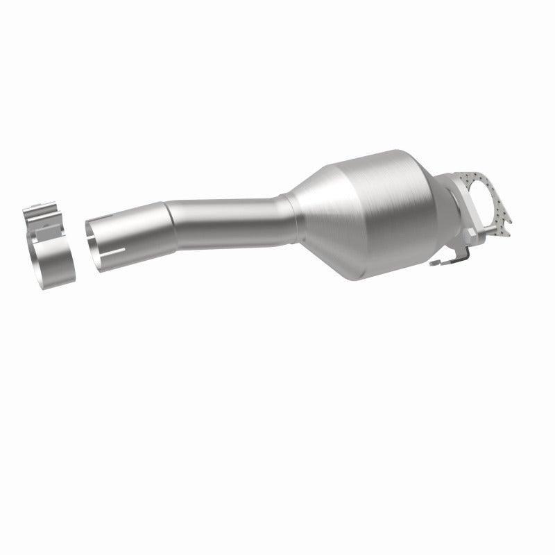 MagnaFlow OEM Grade Rear Catalytic Converter - Ford Transit Connect 2.0L 2010-2013 - 52270, 360 degree view