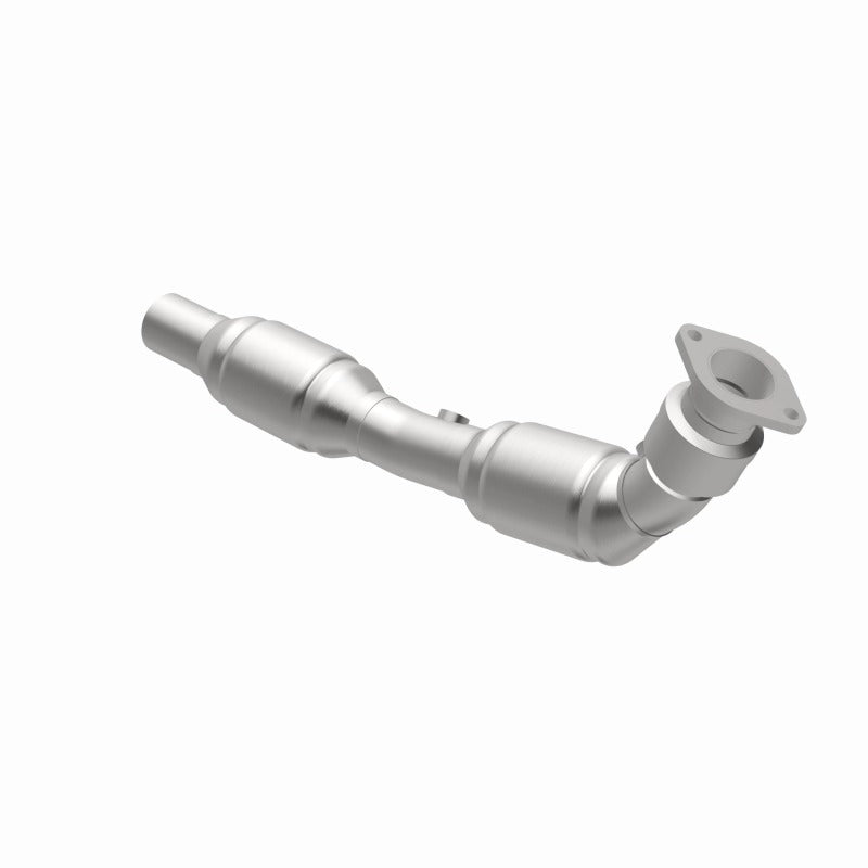 MagnaFlow OEM Grade Right Direct-Fit Catalytic Converter - Chevrolet Camaro 6.2L 2010-2015, 360 degree view