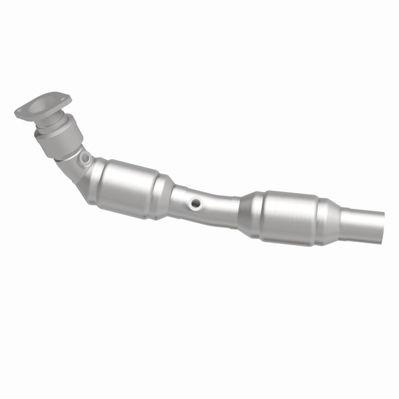 MagnaFlow OEM Grade Right Direct-Fit Catalytic Converter - Chevrolet Camaro 6.2L 2010-2015, 360 degree view