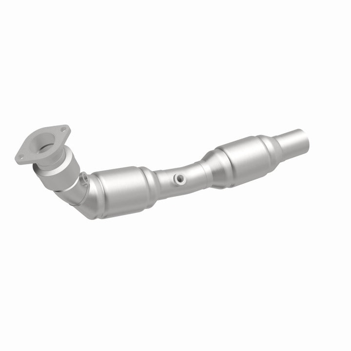MagnaFlow OEM Grade Right Direct-Fit Catalytic Converter - Chevrolet Camaro 6.2L 2010-2015, 360 degree view