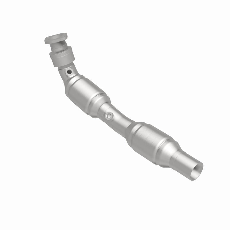 MagnaFlow OEM Grade Right Direct-Fit Catalytic Converter - Chevrolet Camaro 6.2L 2010-2015, 360 degree view