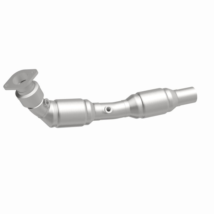 MagnaFlow OEM Grade Right Direct-Fit Catalytic Converter - Chevrolet Camaro 6.2L 2010-2015, 360 degree view