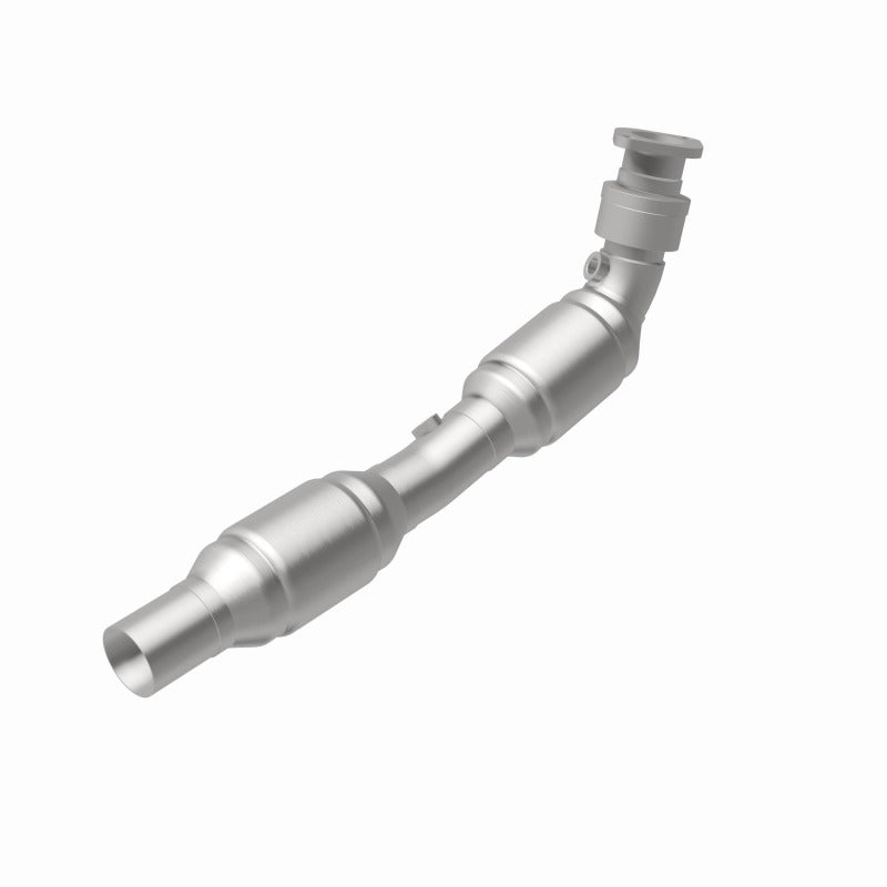 MagnaFlow OEM Grade Right Direct-Fit Catalytic Converter - Chevrolet Camaro 6.2L 2010-2015, 360 degree view