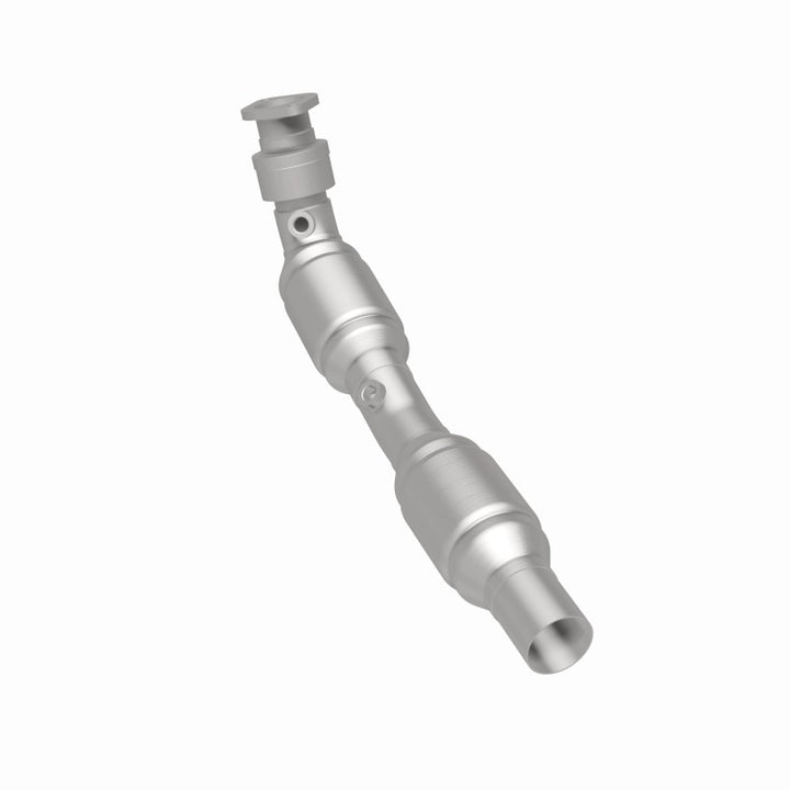 MagnaFlow OEM Grade Right Direct-Fit Catalytic Converter - Chevrolet Camaro 6.2L 2010-2015, 360 degree view