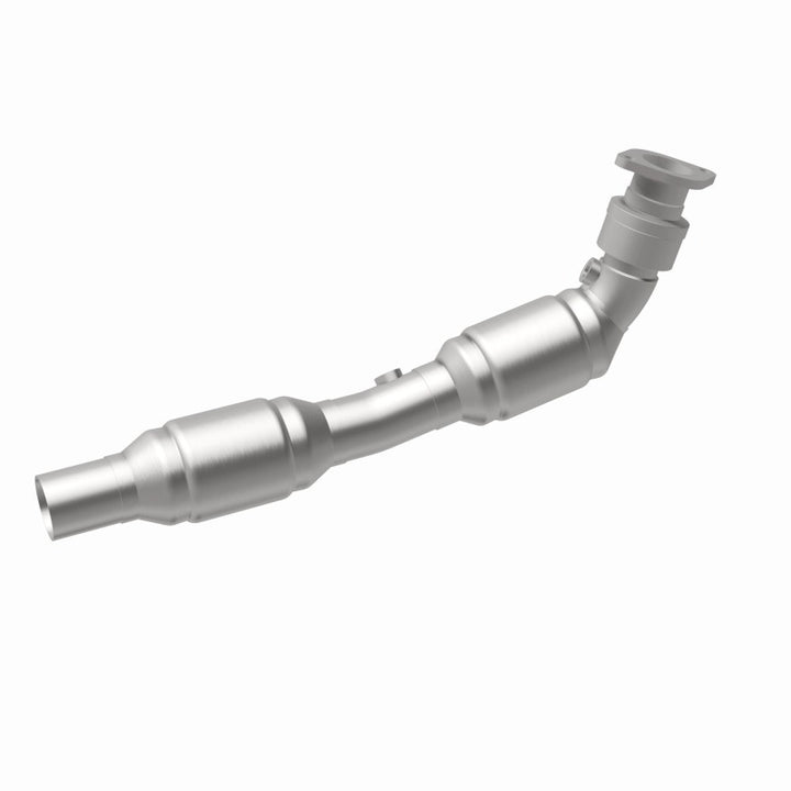MagnaFlow OEM Grade Right Direct-Fit Catalytic Converter - Chevrolet Camaro 6.2L 2010-2015, 360 degree view