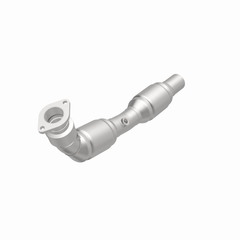 MagnaFlow OEM Grade Right Direct-Fit Catalytic Converter - Chevrolet Camaro 6.2L 2010-2015, 360 degree view