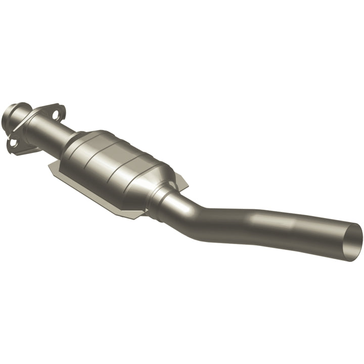 MagnaFlow Standard-Grade Direct-Fit Catalytic Converter - Chrysler LeBaron / Dodge Shadow 1992-1995 3.0L, view 2