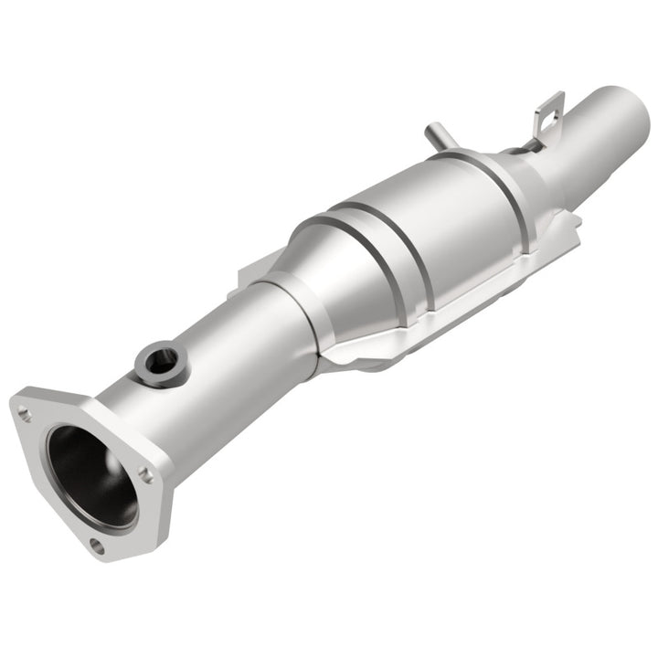 MagnaFlow Standard Grade Direct-Fit Catalytic Converter - Volkswagen Jetta 1994-1995 2.8L
