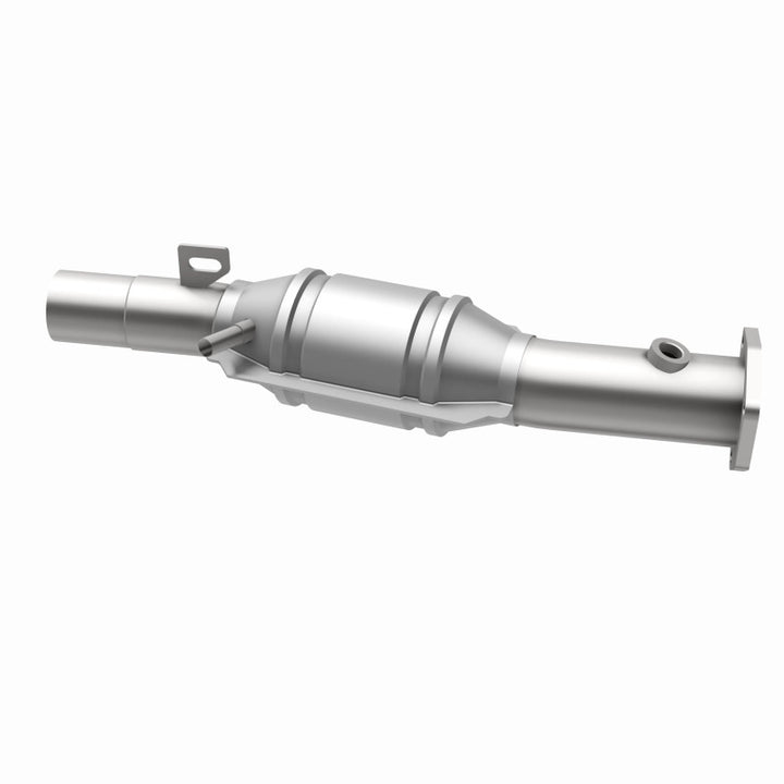 MagnaFlow Standard Grade Direct-Fit Catalytic Converter - Volkswagen Jetta 1994-1995 2.8L, view 4