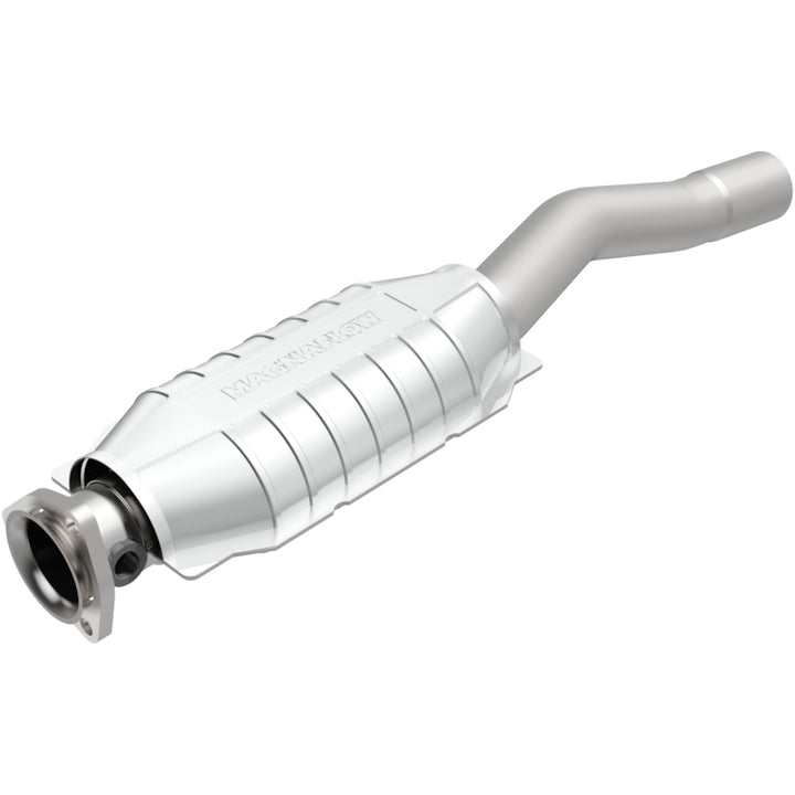 MagnaFlow Standard-Grade Direct-Fit Catalytic Converter - Volvo 740 / 760 1984-1995