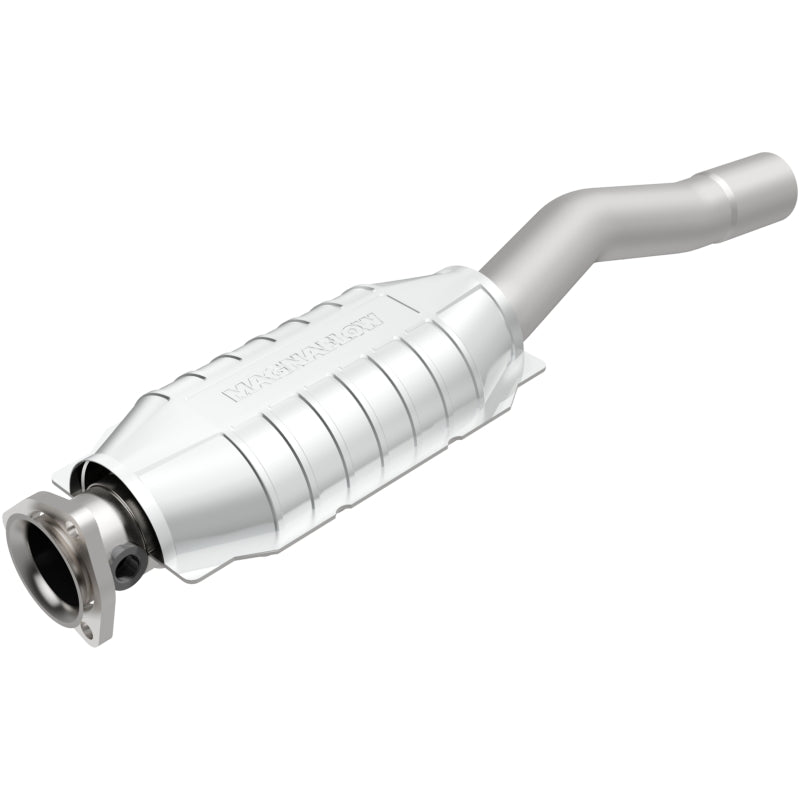 MagnaFlow Standard-Grade Direct-Fit Catalytic Converter - Volvo 740 / 760 1984-1995