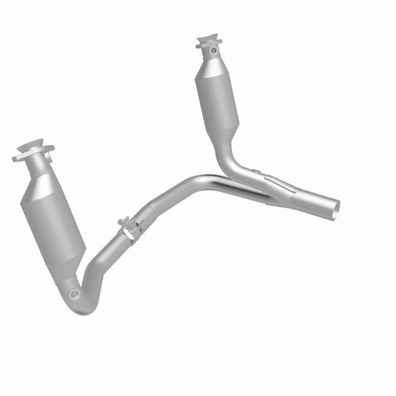 MagnaFlow Underbody Direct-Fit Catalytic Converter - Dodge Dakota 2004, 360 degree view