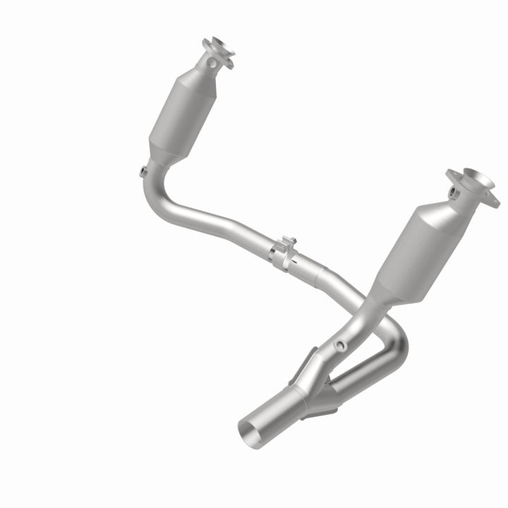MagnaFlow Underbody Direct-Fit Catalytic Converter - Dodge Dakota 2004, 360 degree view