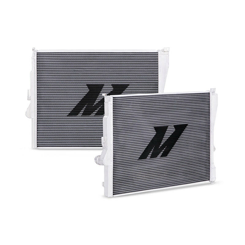 Mishimoto 99-06 BMW 323i/323i/328i/330i w/ Auto Transmission Performance Aluminum Radiator.