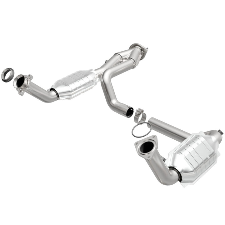 MagnaFlow Conv DF 02-06 Cadillac Escalade / 02-06 Chevy Avalanche 5.3L Dual Conv Y-Pipe Assembly 2WD.