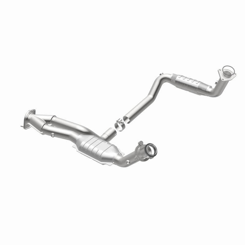 MagnaFlow Conv DF 02-06 Cadillac Escalade / 02-06 Chevy Avalanche 5.3L Dual Conv Y-Pipe Assembly 2WD.