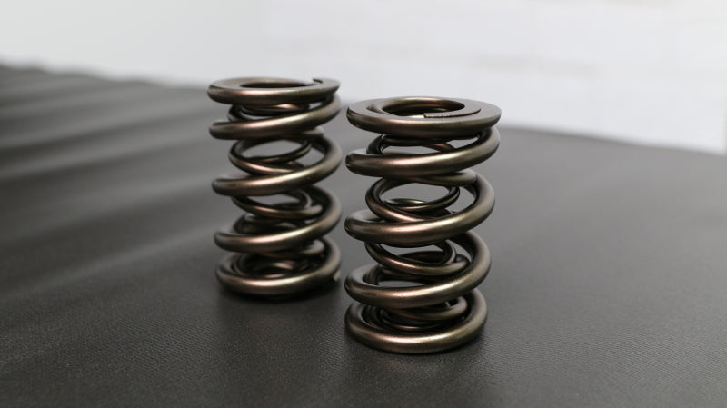 Ferrea 1.650in to 1.600in .885/1.20/1.65 OD .645/.885/1.20 ID Triple Spring Valve Spring - Set of 16.