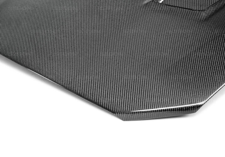 Seibon 11 BMW F20/F22 DV-Style Carbon Fiber Hood.