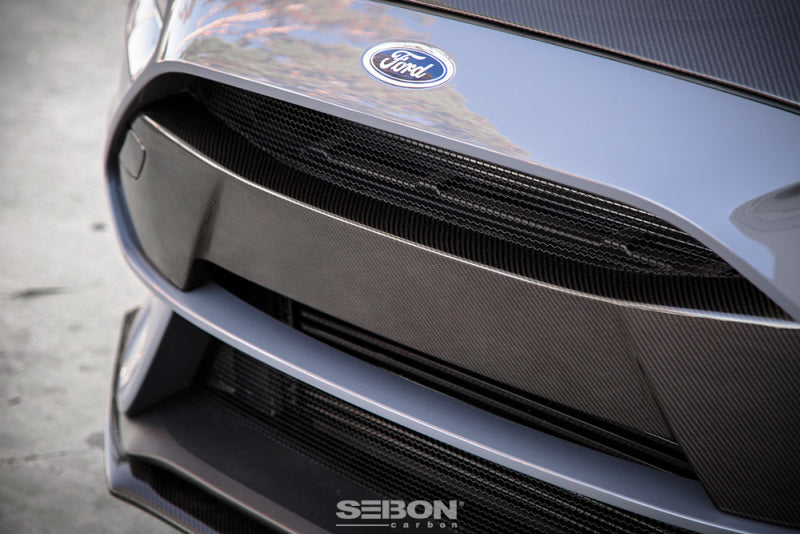 Seibon 16+ Ford Focus RS Carbon Fiber Front Bumper Garnish.