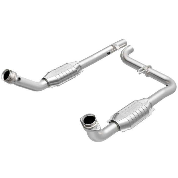 Magnaflow Conv DF 11-15 Frontier 4 Underbody.