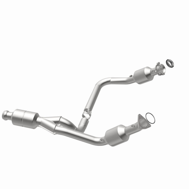 MagnaFlow Conv Direct Fit 14-16 GMC Sierra 1500 V6 4.3L.