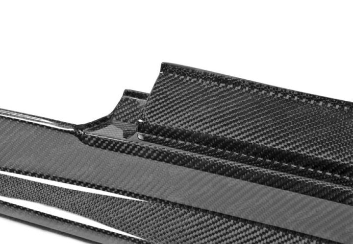 Seibon 11-13 Nissan GTR R35 VS-Style Carbon Fiber Side Skirts (Pair).