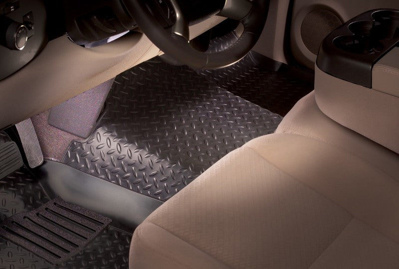 Husky Liners 96-99 Suburban/Tahoe/Yukon Classic Style Center Hump Black Floor Liner (w/oFloor Shift).